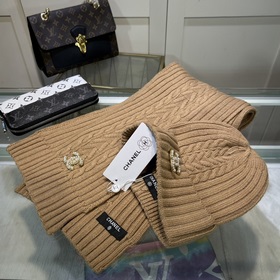 Популярный товар Chanel на Little Red Book, классический комплект