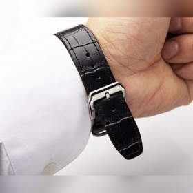 Новая репродукция серии IWC Da Vinci IW376419 сразу же после свое