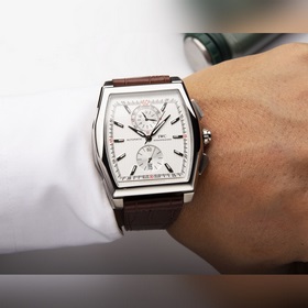 Новая репродукция серии IWC Da Vinci IW376419 сразу же после свое