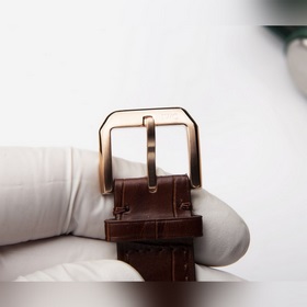 Новая репродукция серии IWC Da Vinci IW376419 сразу же после свое
