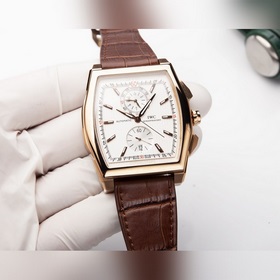 Новая репродукция серии IWC Da Vinci IW376419 сразу же после свое
