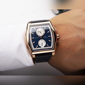 Новая репродукция серии IWC Da Vinci IW376419 сразу же после свое