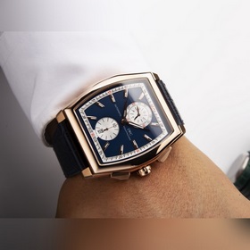 Новая репродукция серии IWC Da Vinci IW376419 сразу же после свое