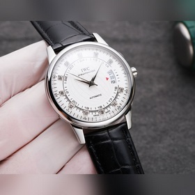 Бренд： IWC Тип： Элитные мужские часы Материал： корпус из нержавею