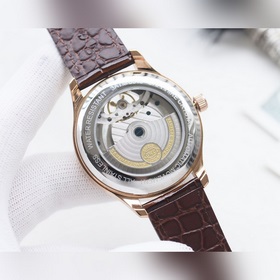 Бренд： IWC Тип： Мужские наручные часы Корпус： высший класс, нержа