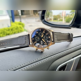 Новая модель полностью автоматического механического часового мех