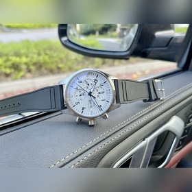 Новая модель полностью автоматического механического часового мех