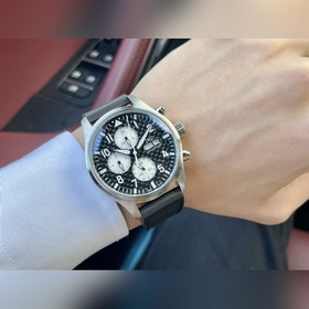 Новая модель полностью автоматического механического часового мех