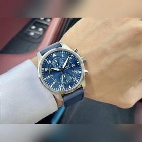 Новая модель полностью автоматического механического часового мех