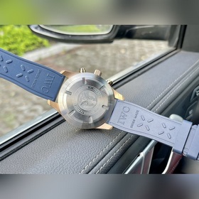 Новая модель полностью автоматического механического часового мех
