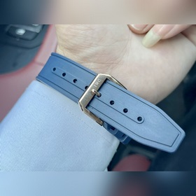 Новая модель полностью автоматического механического часового мех