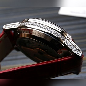Женские часы Jaeger-LeCoultre Rendez-Vous с автоматическим механи