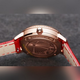 Часы Jaeger-LeCoultre Date 30 мм с календарем поступили в продажу