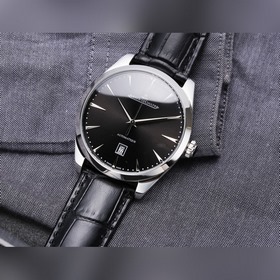 Jaeger-LeCoultre Master Ultra Thin, модель 1238420 — ультратонкие