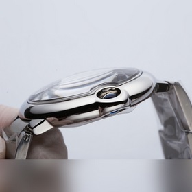 Cartier Ballon Bleu  Размер 42 мм  Мужские часы Оснащен оригин