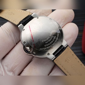 Серия Cartier Ballon Bleu, женские часы диаметром 36 мм (универса