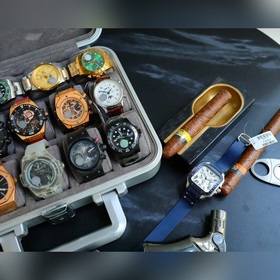 Бренд： Cartier Серия： Santos Тип механизма： автоматический механи