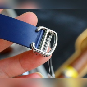 Бренд： Cartier Серия： Santos Тип механизма： автоматический механи