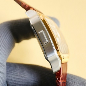 Бренд： Cartier Серия： Santos Тип механизма： автоматический механи
