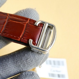 Бренд： Cartier Серия： Santos Тип механизма： автоматический механи