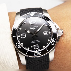 Longines Conquest, покоритель вод, слава пришла. Разрезая волны, 