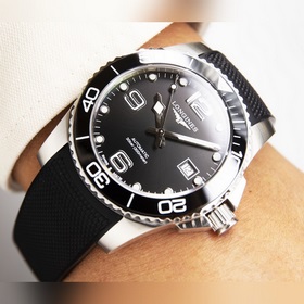 Longines Conquest, покоритель вод, слава пришла. Разрезая волны, 