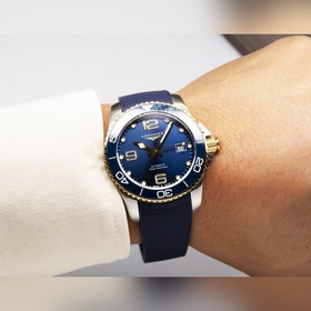 Longines Conquest, покоритель вод, слава пришла. Разрезая волны, 