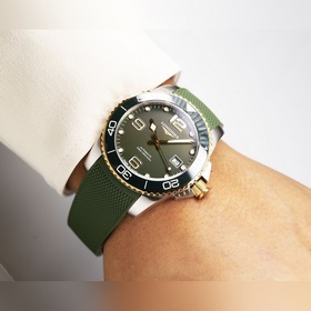 Longines Conquest, покоритель вод, слава пришла. Разрезая волны, 