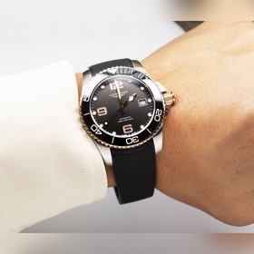 Longines Conquest, покоритель вод, слава пришла. Разрезая волны, 