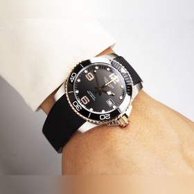 Longines Conquest, покоритель вод, слава пришла. Разрезая волны, 