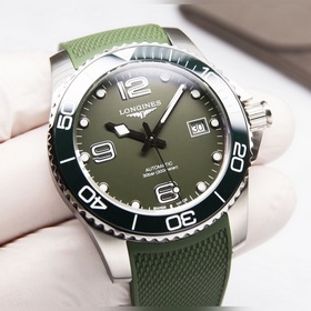 — Longines Conquest, повелитель вод, слава пришла. Разрезая волны