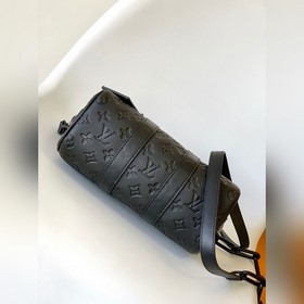 Эксклюзивная модель M20900 с цепочкой черного цвета и тиснением и