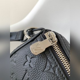 Эксклюзивная модель M20900 с цепочкой черного цвета и тиснением и