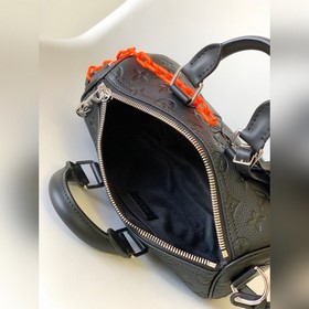 Эксклюзивная модель M20900 с цепочкой черного цвета и тиснением и