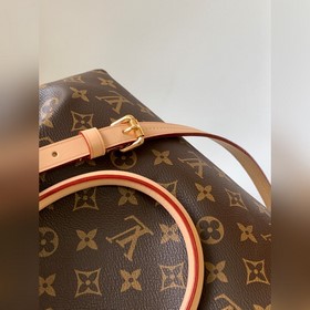 Вернулись в продажу лучшие сумки Louis Vuitton Turenne, артикул： 