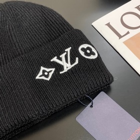 Классическая вязаная шапка от LV Louis Vuitton! Популярный товар 