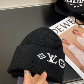 Классическая вязаная шапка от LV Louis Vuitton! Популярный товар 