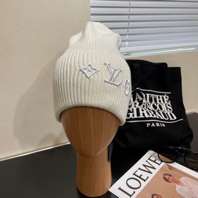 Классическая вязаная шапка от LV Louis Vuitton! Популярный товар 