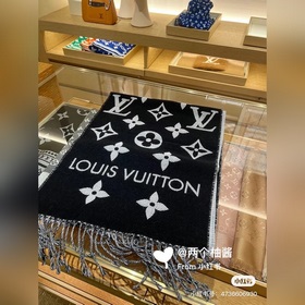 LV 【ESSENTIAL】 Классический узор Monogram украшает обе стороны, а