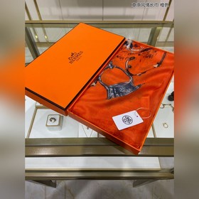 Длинные шарфы из кашемира в отдельном отделе. 【Длинный шарф в сти