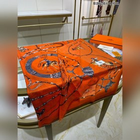 Длинные шарфы из кашемира в отдельном отделе. 【Длинный шарф в сти