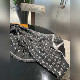 Louis Vuitton и японская художница-авангардистка Яюми Кусама внов