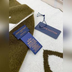 Новинка, эксклюзивная модель для пар от LV. Роскошь заключается в
