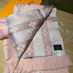 Новый цвет LV Rainbow (фотография может отличаться от реальности)