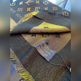 Компания L, занимающаяся торговлей эксклюзивными товарами, предла
