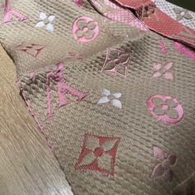 Новый цвет LV Rainbow (фотография может отличаться от реальности)