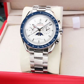 Новые часы Omega Speedmaster Racing. Часы имеют 42-миллиметровый 