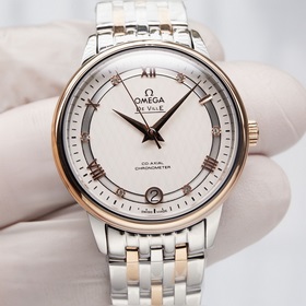 Серия Omega Seamaster - часы для пар. Подлинный дизайн, надписи н