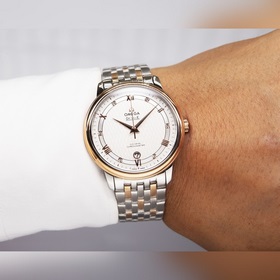 Серия Omega Seamaster - часы для пар. Подлинный дизайн, надписи н