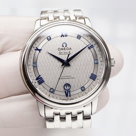 Серия Omega Seamaster - часы для пар. Подлинный дизайн, надписи н